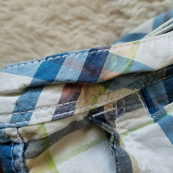 Aeropostale Plaid Shorts - Picture 2 of 4